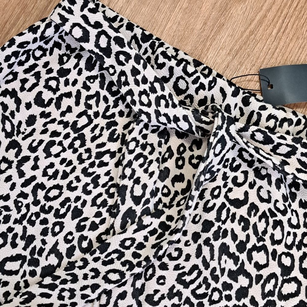 Nasty Gal Ruffle Hem Leopard Mini Skirt Size 10 NWT - Picture 6 of 10